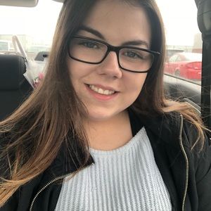 Meet your Posher, Destini